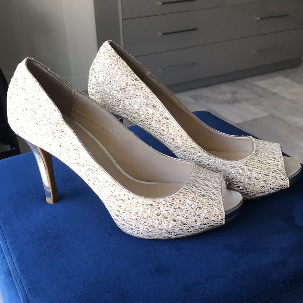 Audrey Brooke Silver/Gold Open Toe Heel Size 9.5